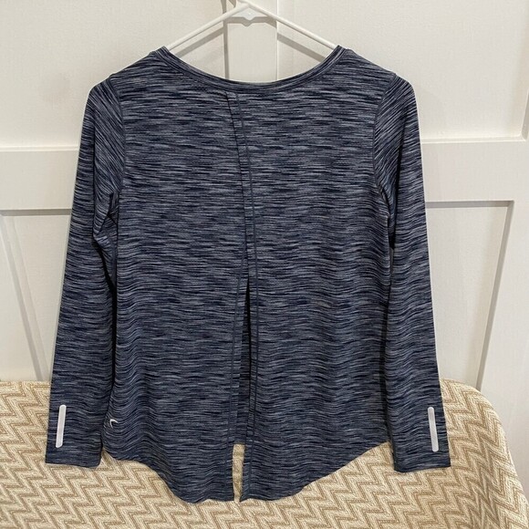 ZYIA Active Split Back Long Sleeve Shirt - Picture 5 of 8